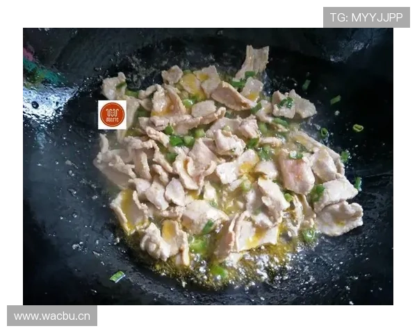 刷到孙杨家饭桌，菜比我整月开销还讲究，心态直接崩