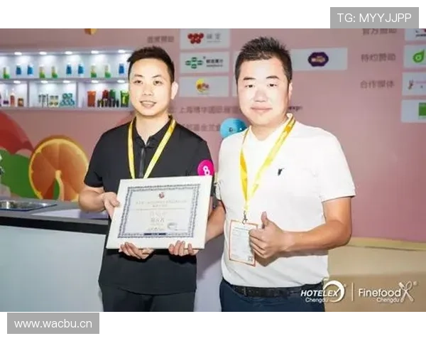 唐佳豪这日常也忒讲究了，楼下烧烤摊他拿着银卡付款让人尴尬炸了