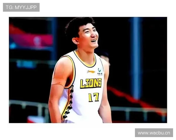 孙铭徽这日常，朋友圈发的豪车照跟他球场飞奔完全不像一回事啊