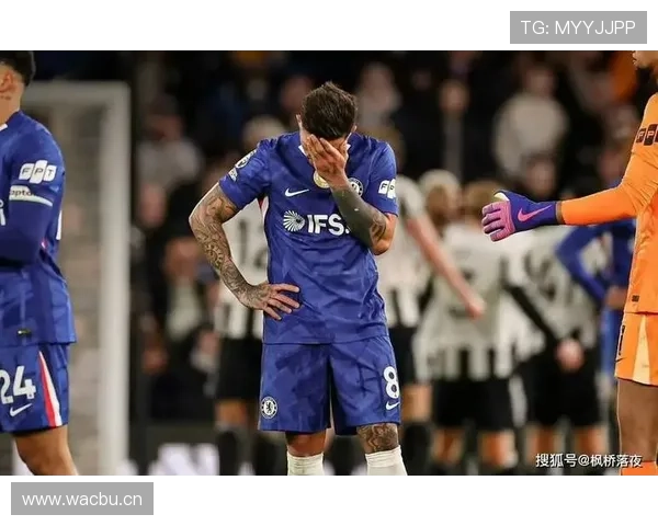 切尔西战术混乱引发危机！索帅为何再度沦陷豪门阵容矛盾？